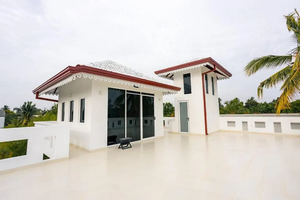 Clintonvilla 4-Bedroom With Pool Near To Airport Negombo Sri Lanka