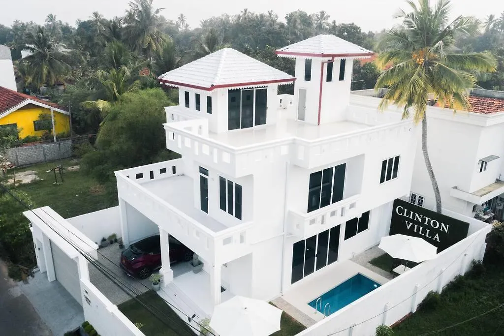 Villa Clintonvilla 4-Bedroom With Pool Near To Airport Negombo Sri Lanka
