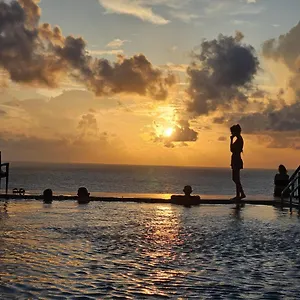 Ocean Breeze Sea View Negombo