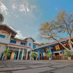 Blue Elephant Boutique Отель